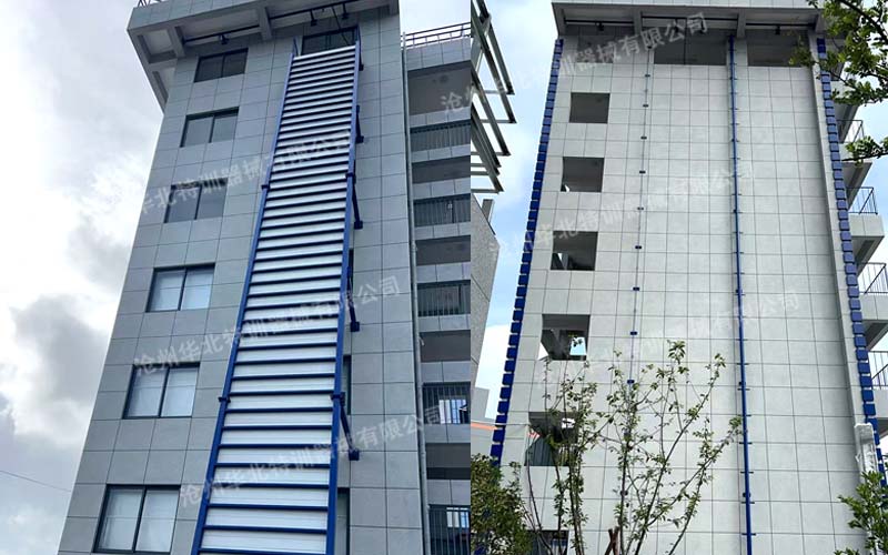 �㽭ĳְҵ������ѵ�����ʵ�¥������ʩ˳���깤��